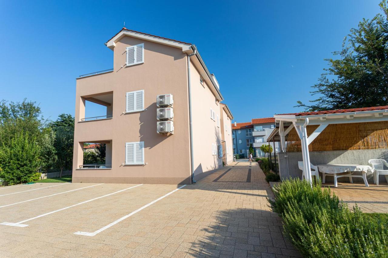 Apartments Crnekovic Jasna Baška Εξωτερικό φωτογραφία