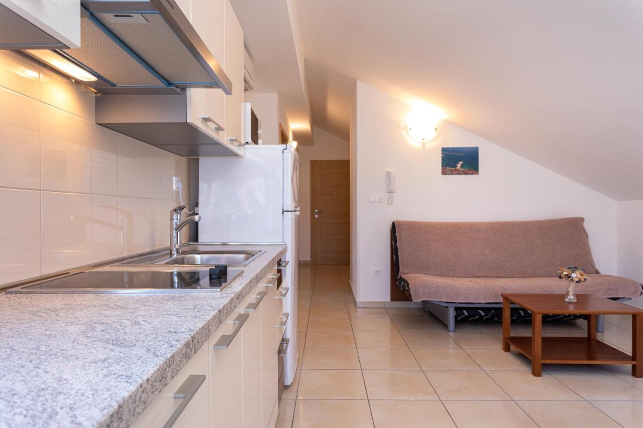 Apartments Crnekovic Jasna Baška Εξωτερικό φωτογραφία