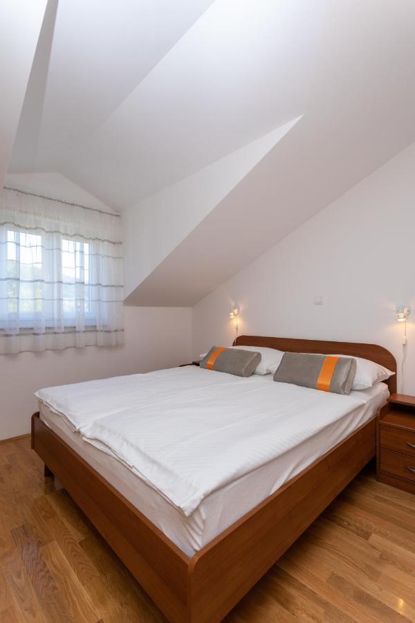 Apartments Crnekovic Jasna Baška Εξωτερικό φωτογραφία