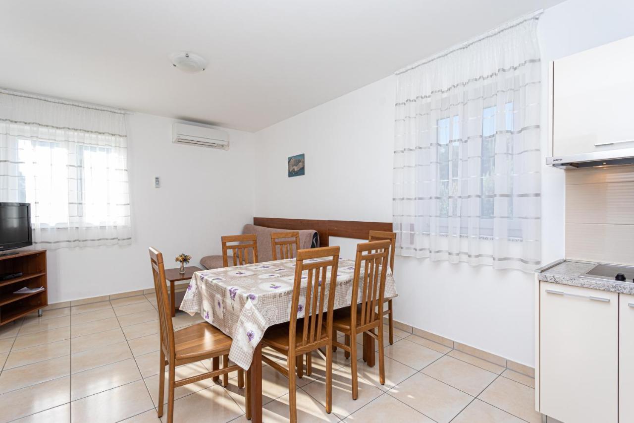 Apartments Crnekovic Jasna Baška Εξωτερικό φωτογραφία