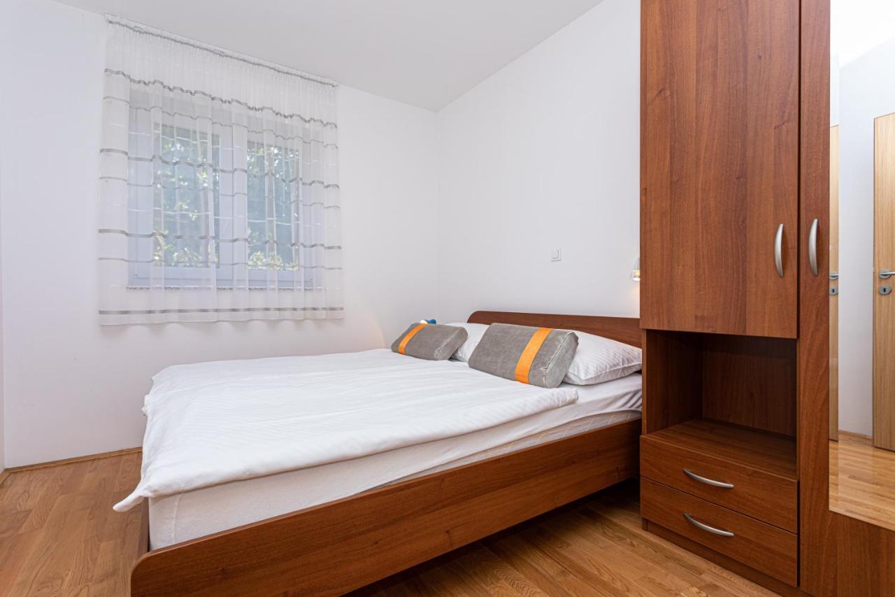 Apartments Crnekovic Jasna Baška Εξωτερικό φωτογραφία