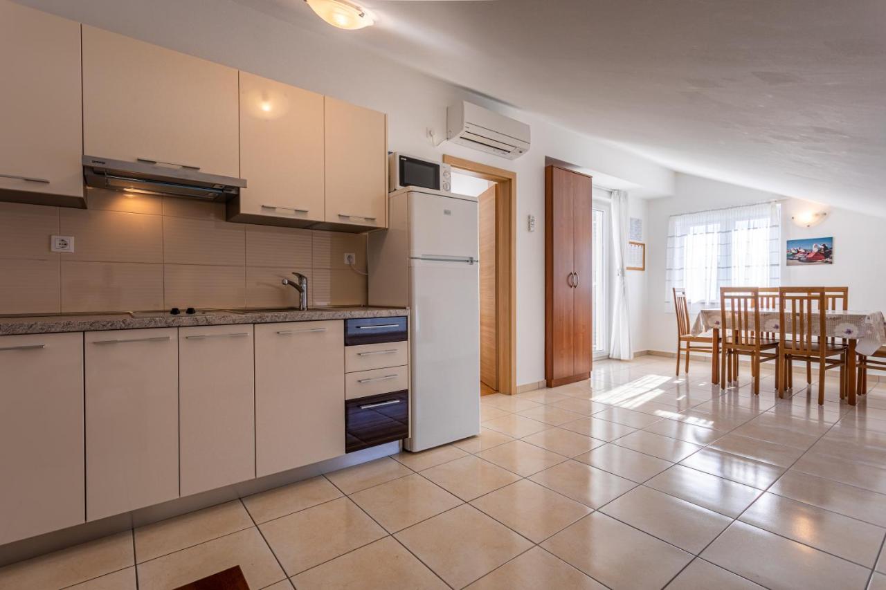 Apartments Crnekovic Jasna Baška Εξωτερικό φωτογραφία