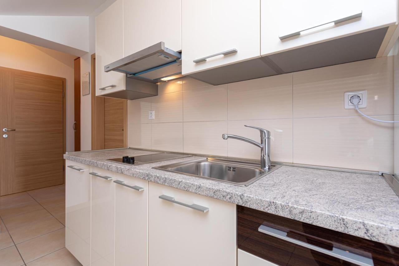 Apartments Crnekovic Jasna Baška Εξωτερικό φωτογραφία
